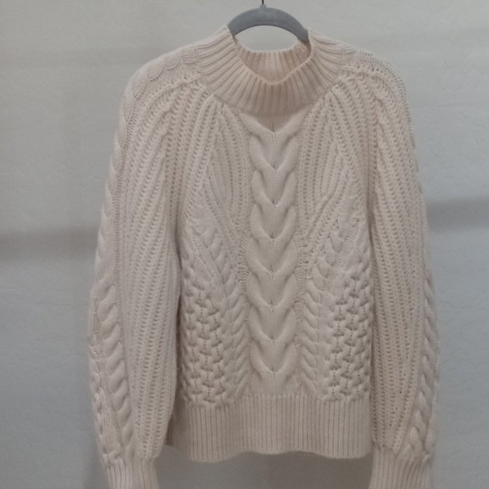 Cashmere sweater